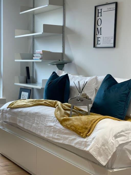 Luxury 2bed 2bath View Flat Apartment London