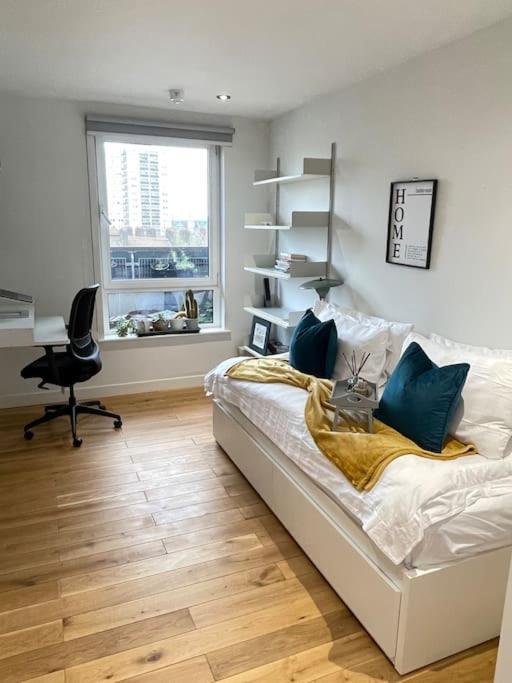 Luxury 2bed 2bath View Flat London